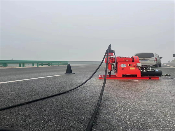 上安乡马路路基路面开裂下沉注浆加固灌浆