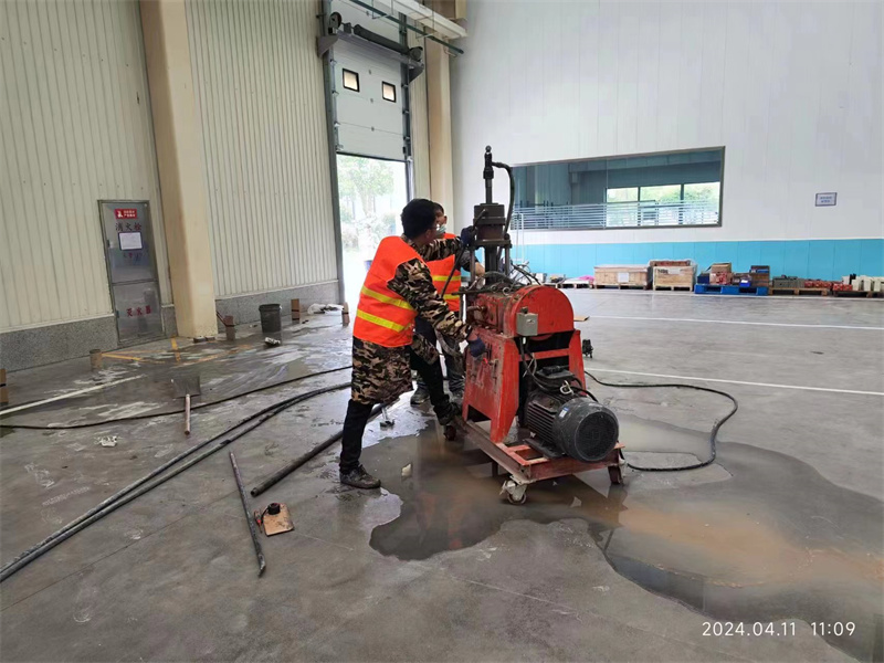 上安乡厂房地面下沉塌陷注浆加固施工